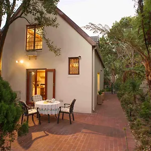 meadows-mountain-view.hotels-capetown.com/