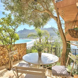 dar-el-hout.hotels-capetown.com/