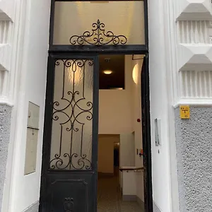 Double Floor Vienna